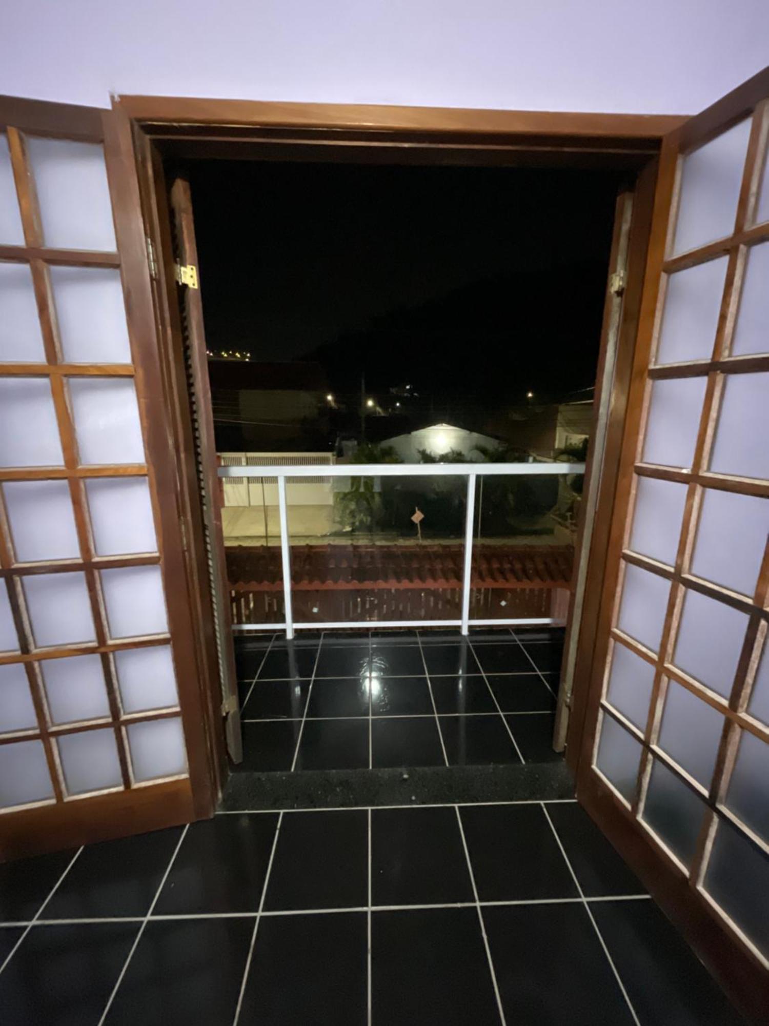 Casa Em - Martim De Sa